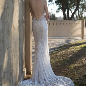 25-A back view of Elinor (From White Romance Collection)